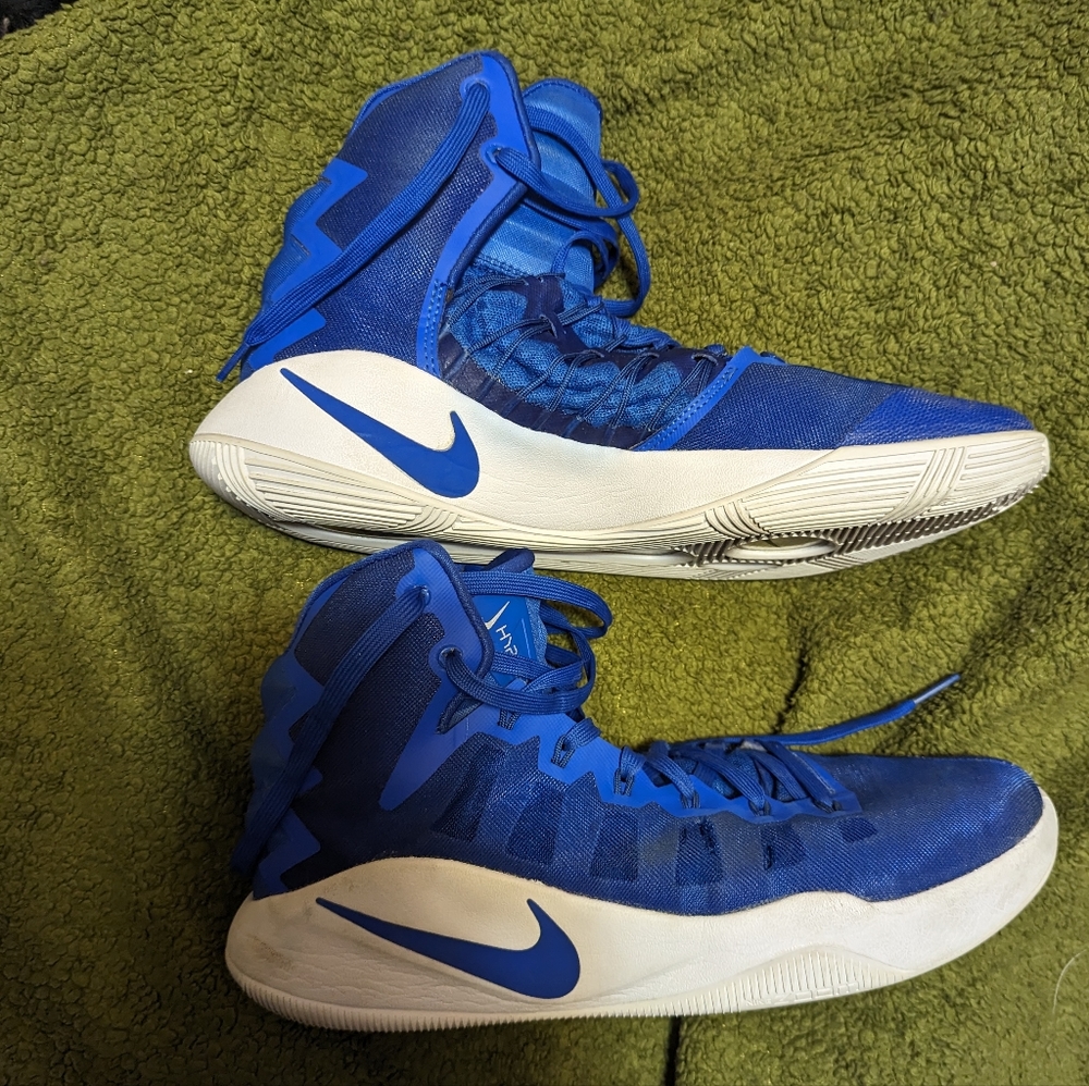 Nike hyperdunk size 12 Blue basketball sneakers blue/ Jordan Curry/lebron